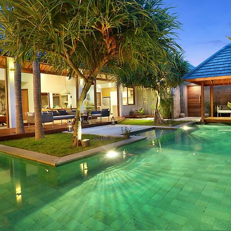 Villa Odyssey Seminyak Zewnętrze zdjęcie